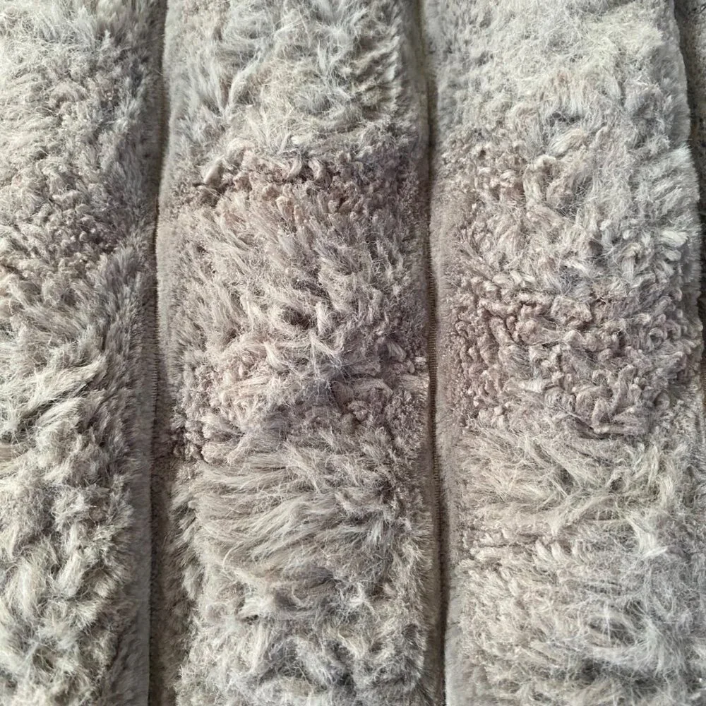Frye Luxe Faux‎ Fur Plush King Size Blanket Gray Ribbed Textured Heavy Defects
